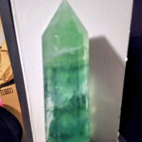 Green Fluorite Tower - Picture 3 of 3